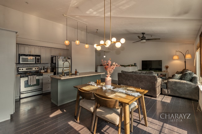 Building Photo - 2665 Bald Eagle Ct