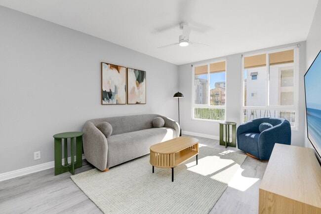 Building Photo - Modern 2 Bedroom 2 Bathroom Apartment Right Next to SDSU  -  WITH 2 PARKING SPOTS!!!