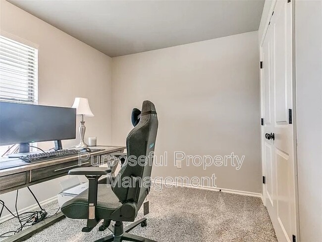 Building Photo - 8701 Ricard Dr