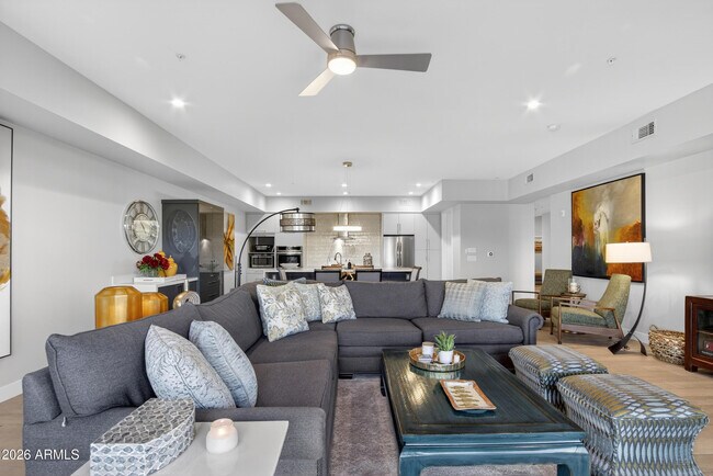 Building Photo - 16580 N 92nd St