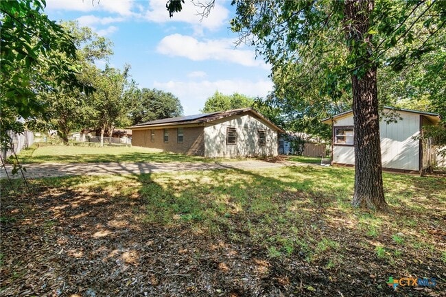 Building Photo - 1820 Gaynor Dr