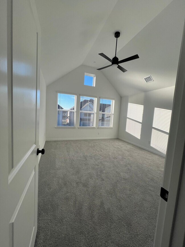 Building Photo - 3758 Pierce Ln