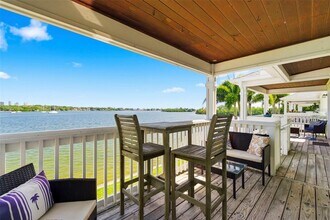 Building Photo - 201 Pompano Dr SE