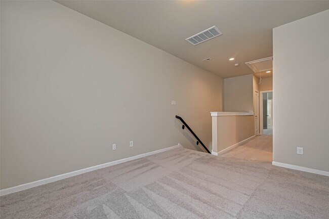 Building Photo - 316 N Spotted Fern Dr