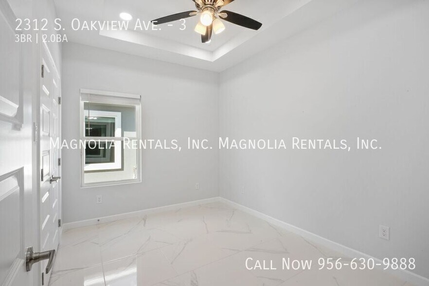 Building Photo - 2312 S Oakview Dr