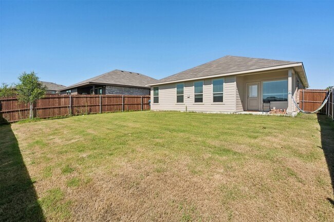 Building Photo - 1505 Wellford Rd