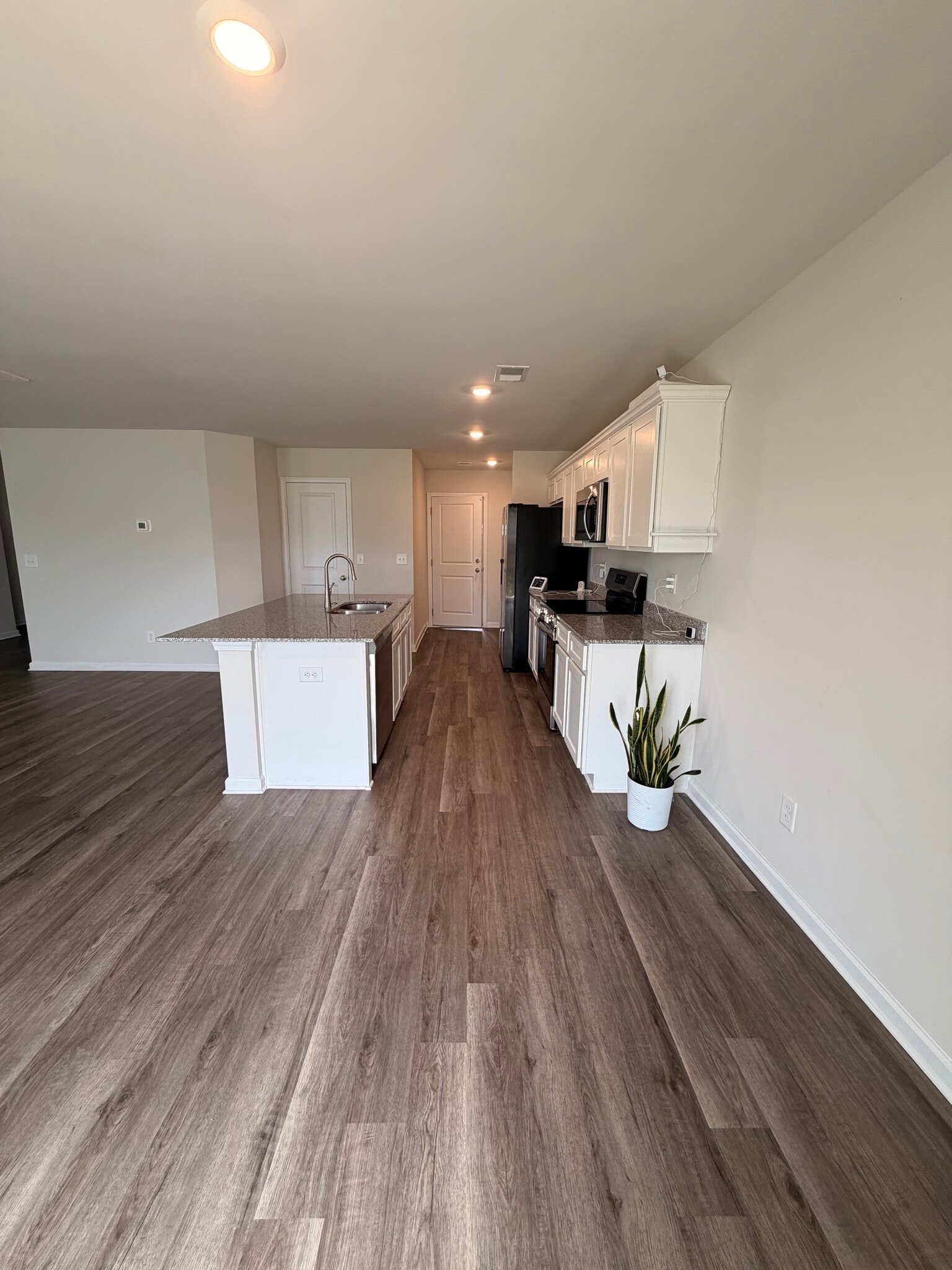 Building Photo - 706 Common Widgeon Way