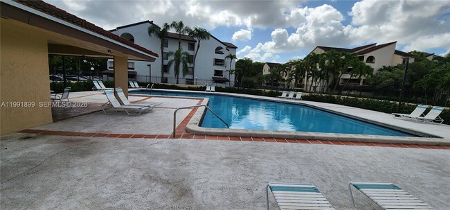 Building Photo - 9135 SW 125th Ave