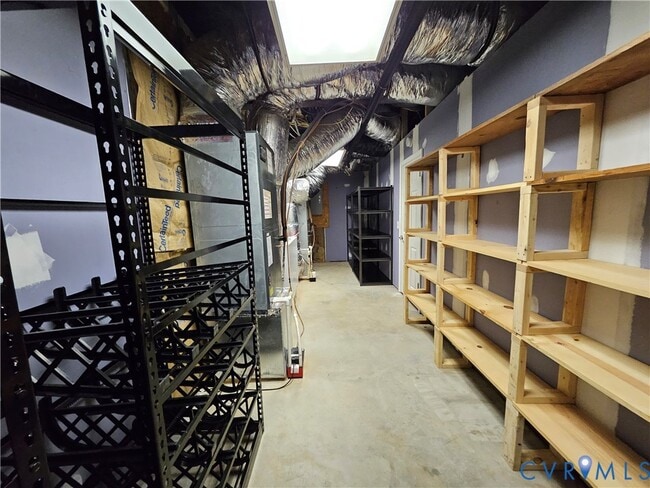 Building Photo - 5195 Lennie Rd