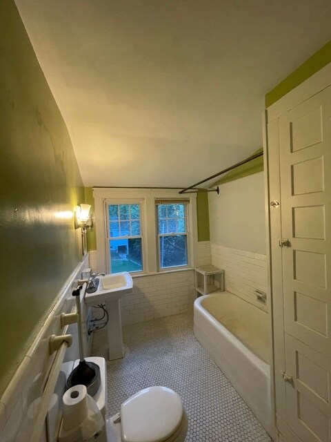 Bathroom - 415 Erie St