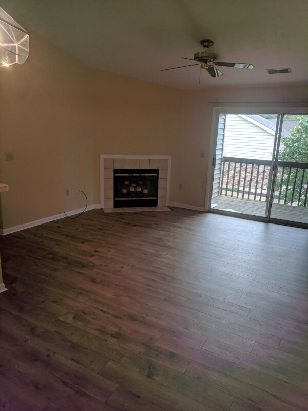 Building Photo - 8507 Island Pines Dr