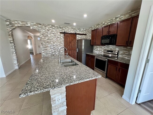 Building Photo - 10293 Silver Pond Lane