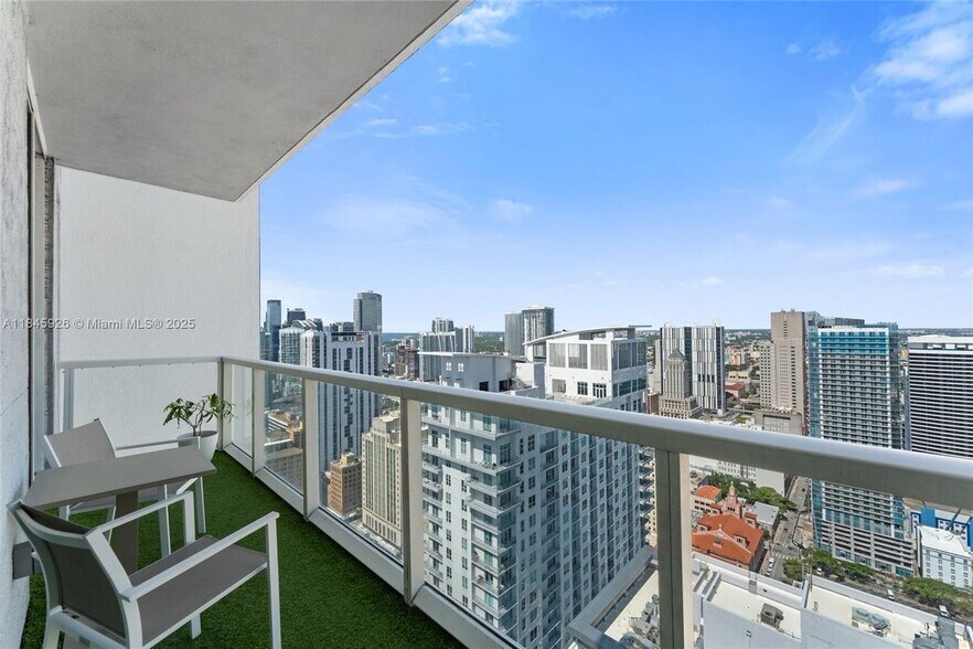 Primary Photo - 253 NE 2nd St