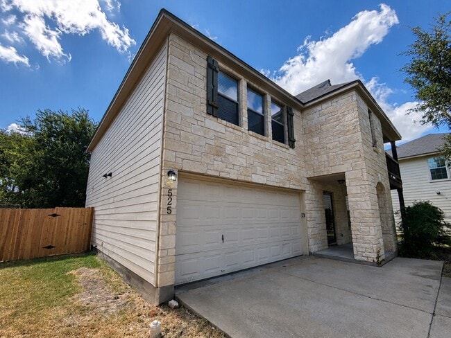 Building Photo - 525 Eagles Nest Cove