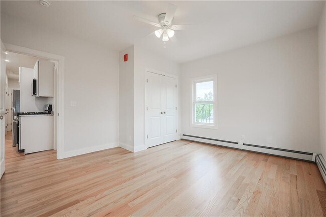 Building Photo - 529 Wood St