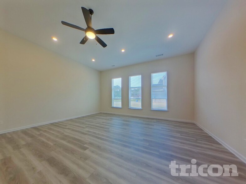 Building Photo - 3714 Saddle Bag Ct