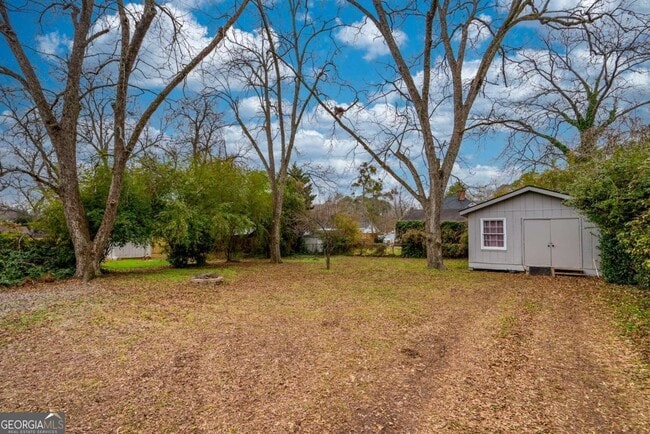 Building Photo - 240 Boulevard