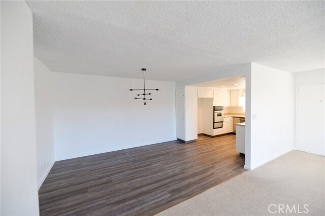 Building Photo - 256 Avenida Lobeiro