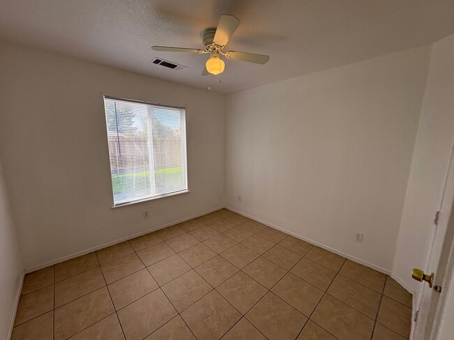 Building Photo - Spacious Home in Farmersville Rent Ready!