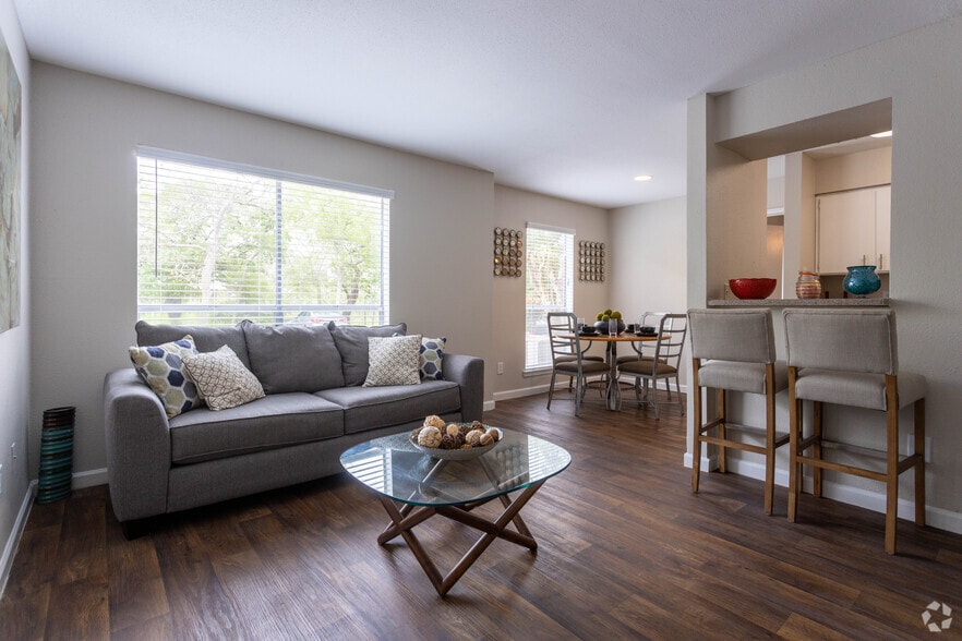 The Landing 400 Timbercreek Dr Richwood TX 77531 Apartment Finder