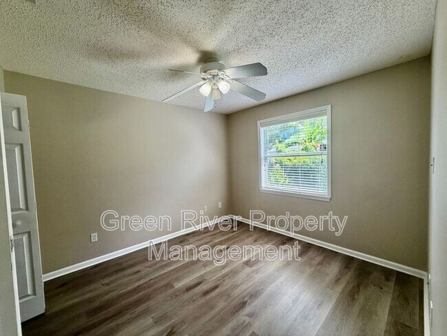 Building Photo - 1523 Quail Wood Ct