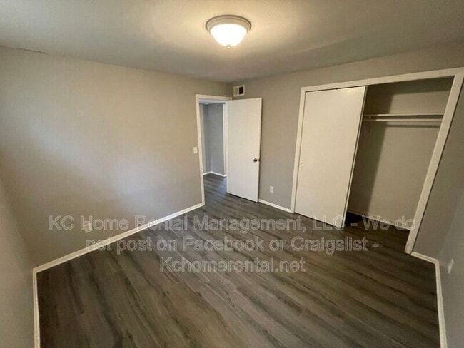 Building Photo - 2214 NE 77th St