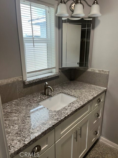 Building Photo - 1867 Layton St