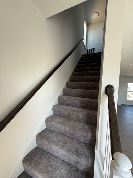 Building Photo - 50 N Conifer Dr