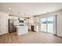 Building Photo - 1082 Jubert Dr