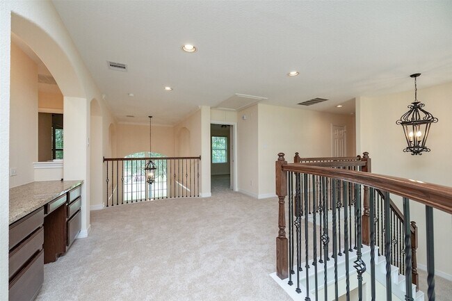 Building Photo - 14103 Park Antique Ln