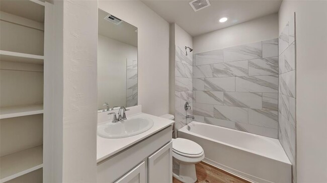 Building Photo - 2901 Firefly Dr