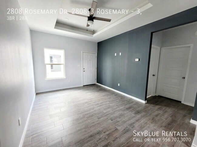 Building Photo - 2808 Rosemary Dr