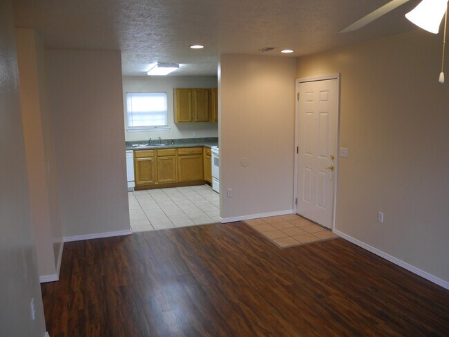 Building Photo - Condominium in Academy Commons