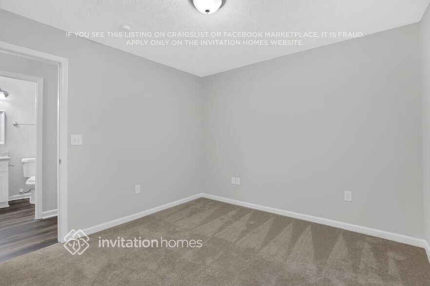 Building Photo - 25 Holly Creek Dr