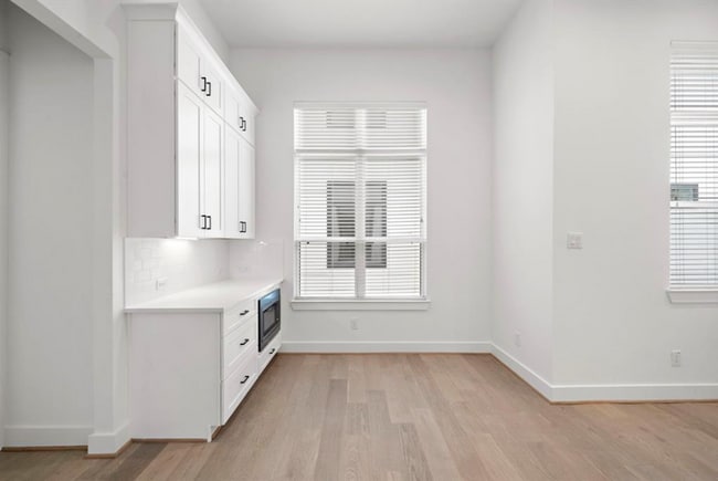 Building Photo - Brand new house in the Museum District wit...
