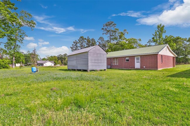 Building Photo - 27311 Kingport Dr