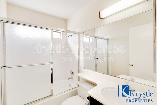 Building Photo - 343 Clydesdale Dr
