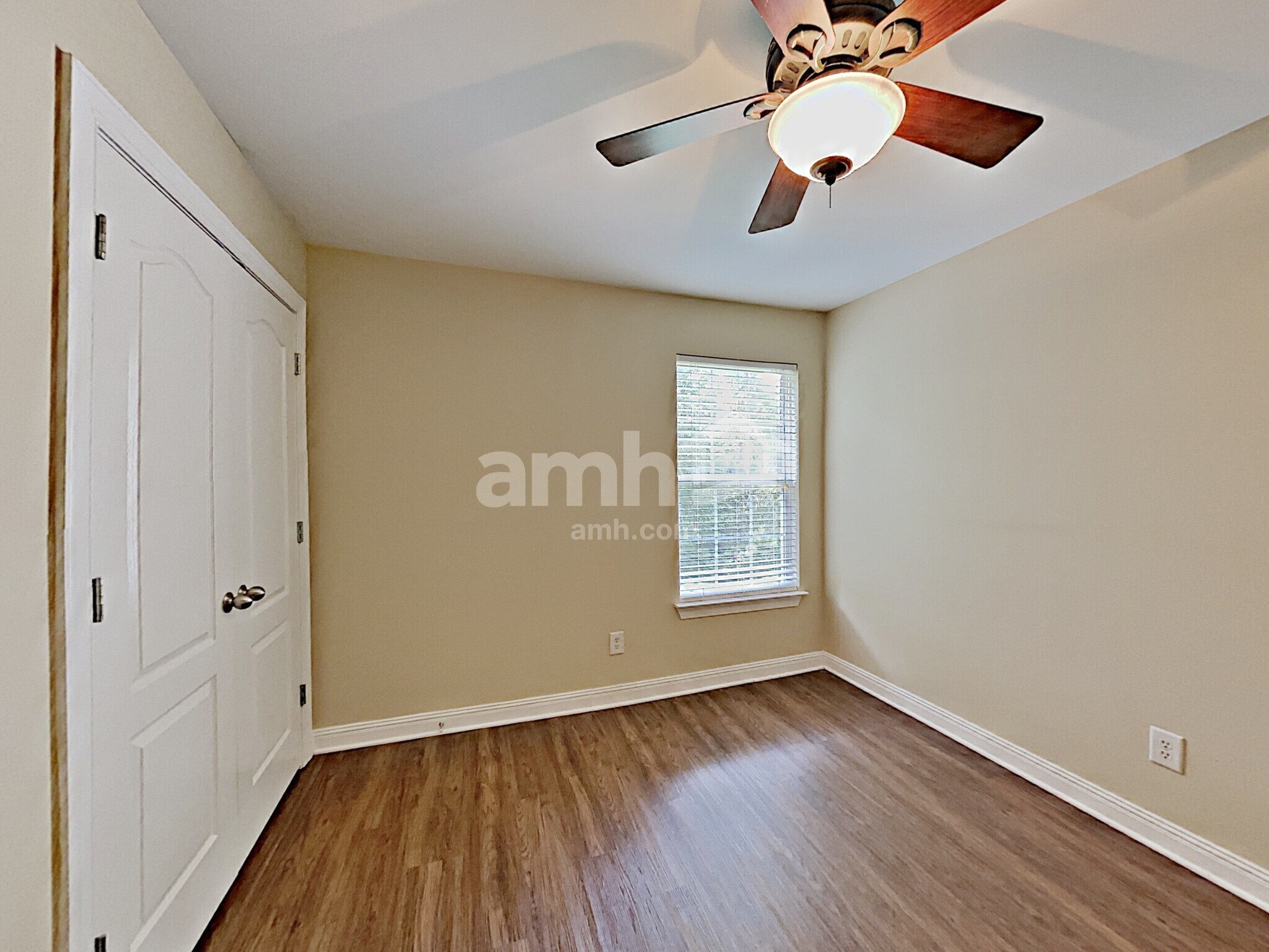Building Photo - 2148 Christina Ct
