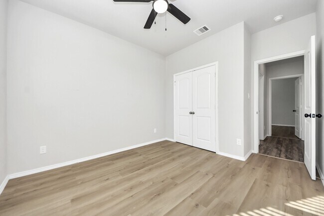 Building Photo - 20914 Iris Bloom St