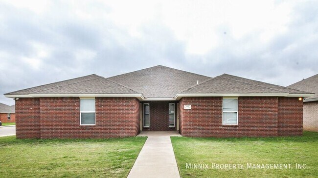 Primary Photo - 5421 Marshall St