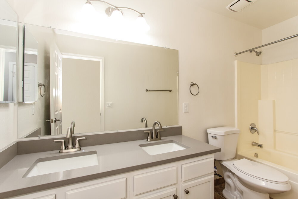 Building Photo - 18806 N Lousandra Dr