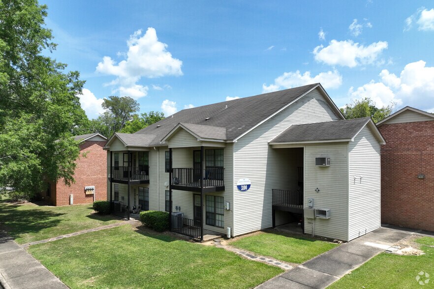 Bell Oaks Apartments 3160 Bell Oaks Cir Montgomery AL 36116