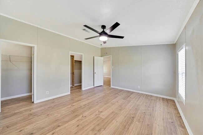 Building Photo - 1005 Monte Vista Dr