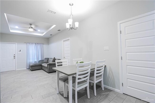 Building Photo - 23 N Maryland St