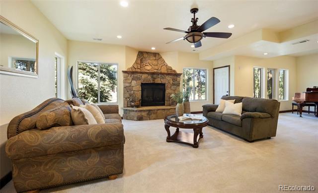 Building Photo - 18525 Glenthorne Ln