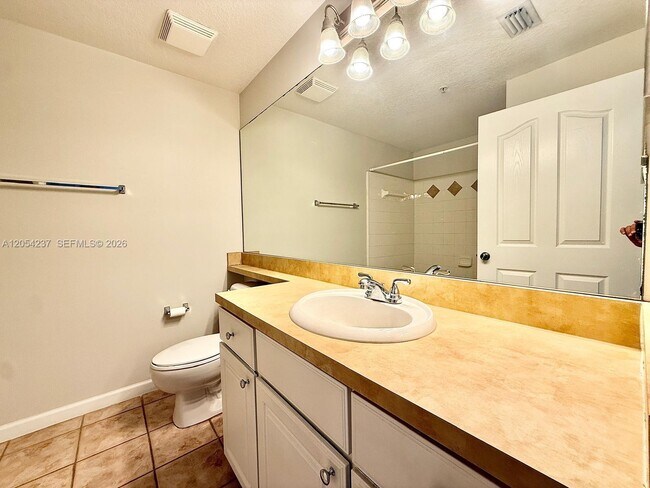 Building Photo - 9208 Myrtlewood Cir W