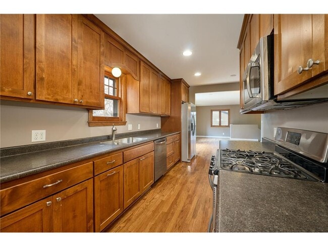 Building Photo - 5006 30th Ave S