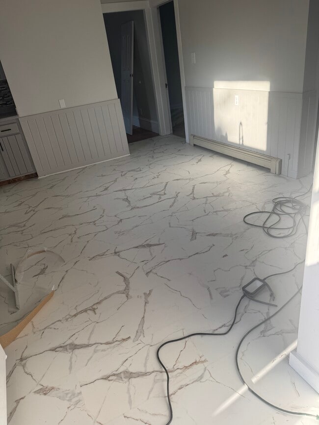 Building Photo - 19 Randall St