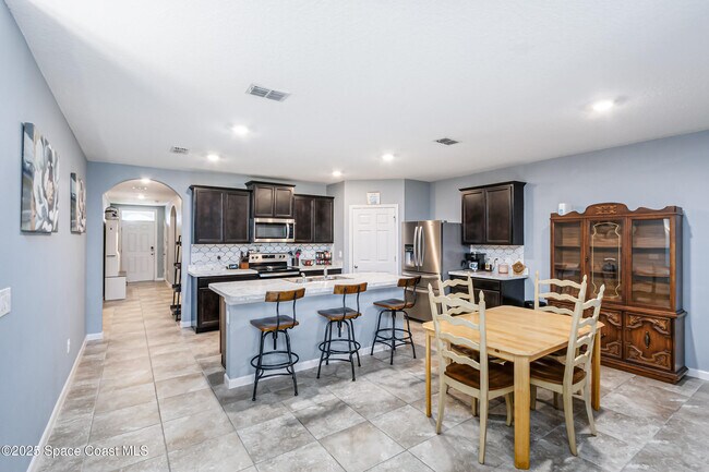 Building Photo - 6125 Orsino Ln