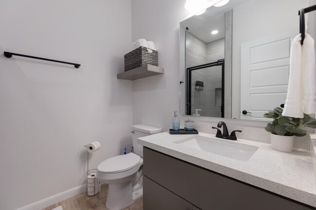 Building Photo - FOR LEASE - MODERN COMFORT MEETS PRIME LOC...